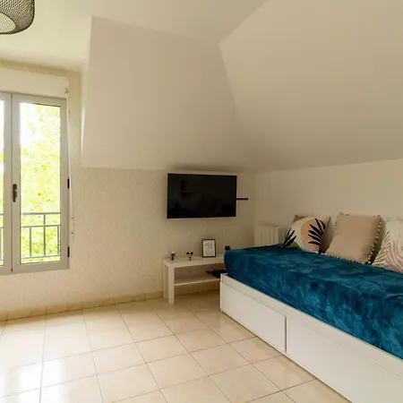 Le Bienvenue Apartment Bussy-Saint-Georges